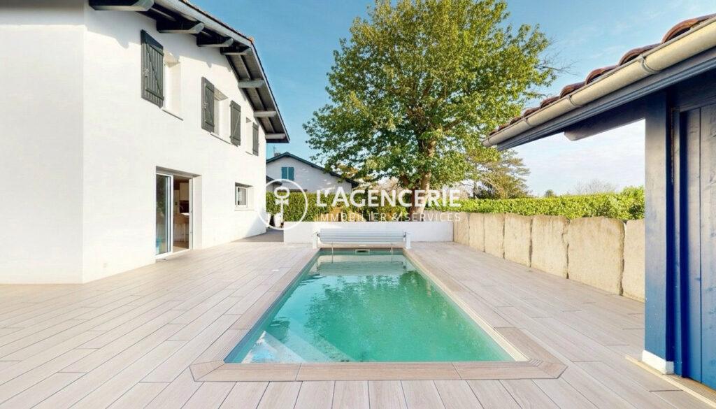 MAISON T5 150 + Piscine